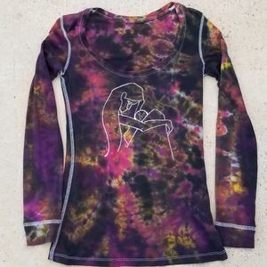 Tie dye scoop neck long sleeve t-shirt